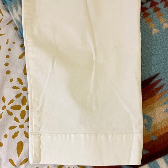 Stylish Men's Cream Chinos - Picture 6 of 9